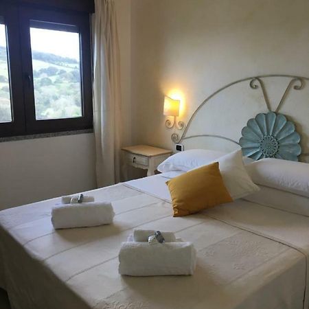 Hotel Sorgente Aglientu Eksteriør billede