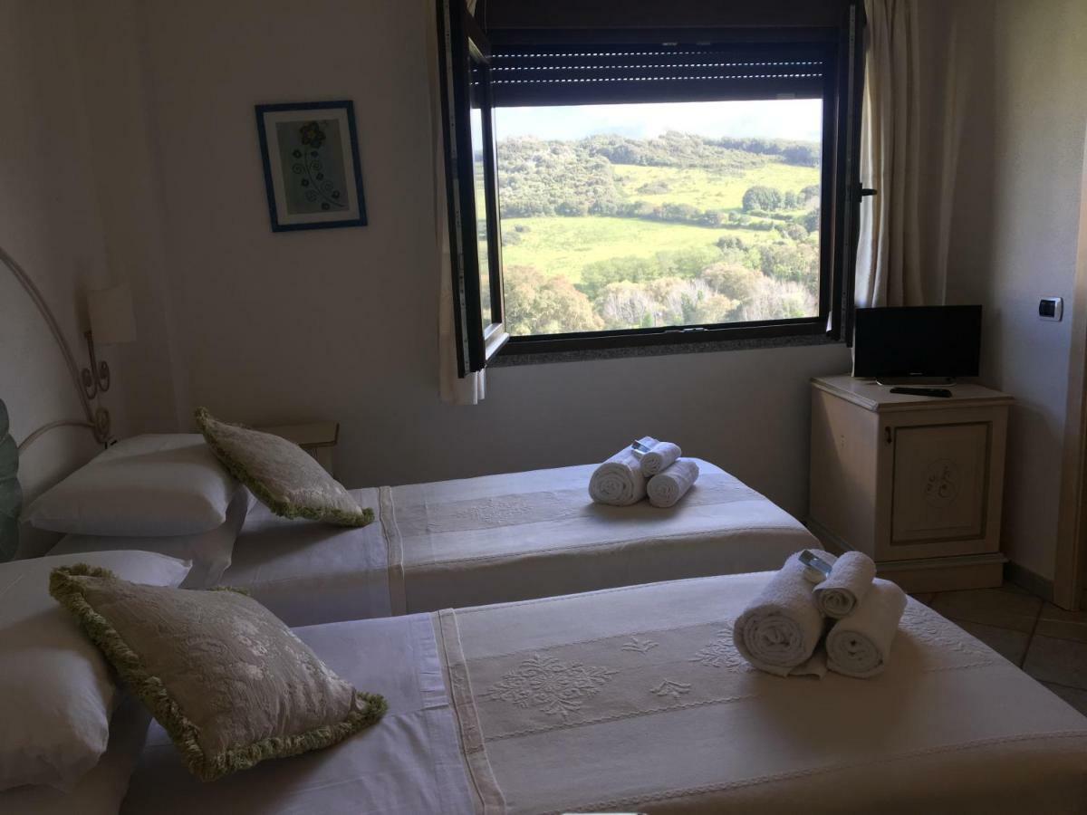 Hotel Sorgente Aglientu Eksteriør billede