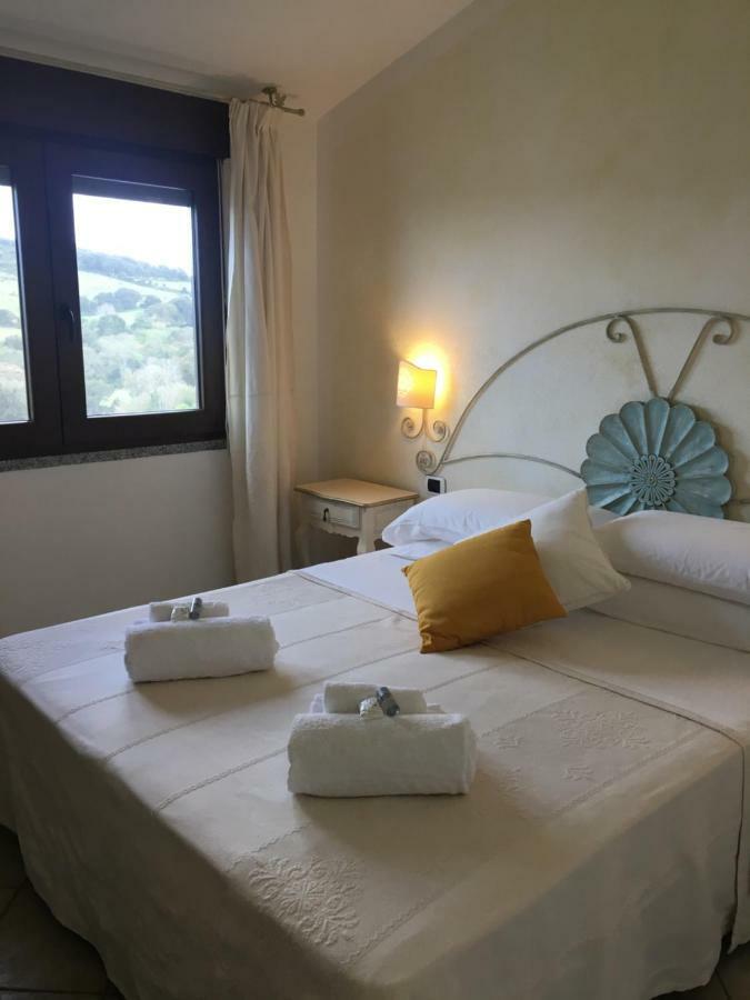 Hotel Sorgente Aglientu Eksteriør billede