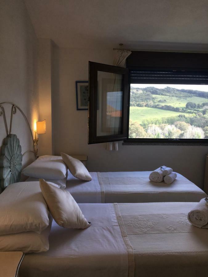 Hotel Sorgente Aglientu Eksteriør billede