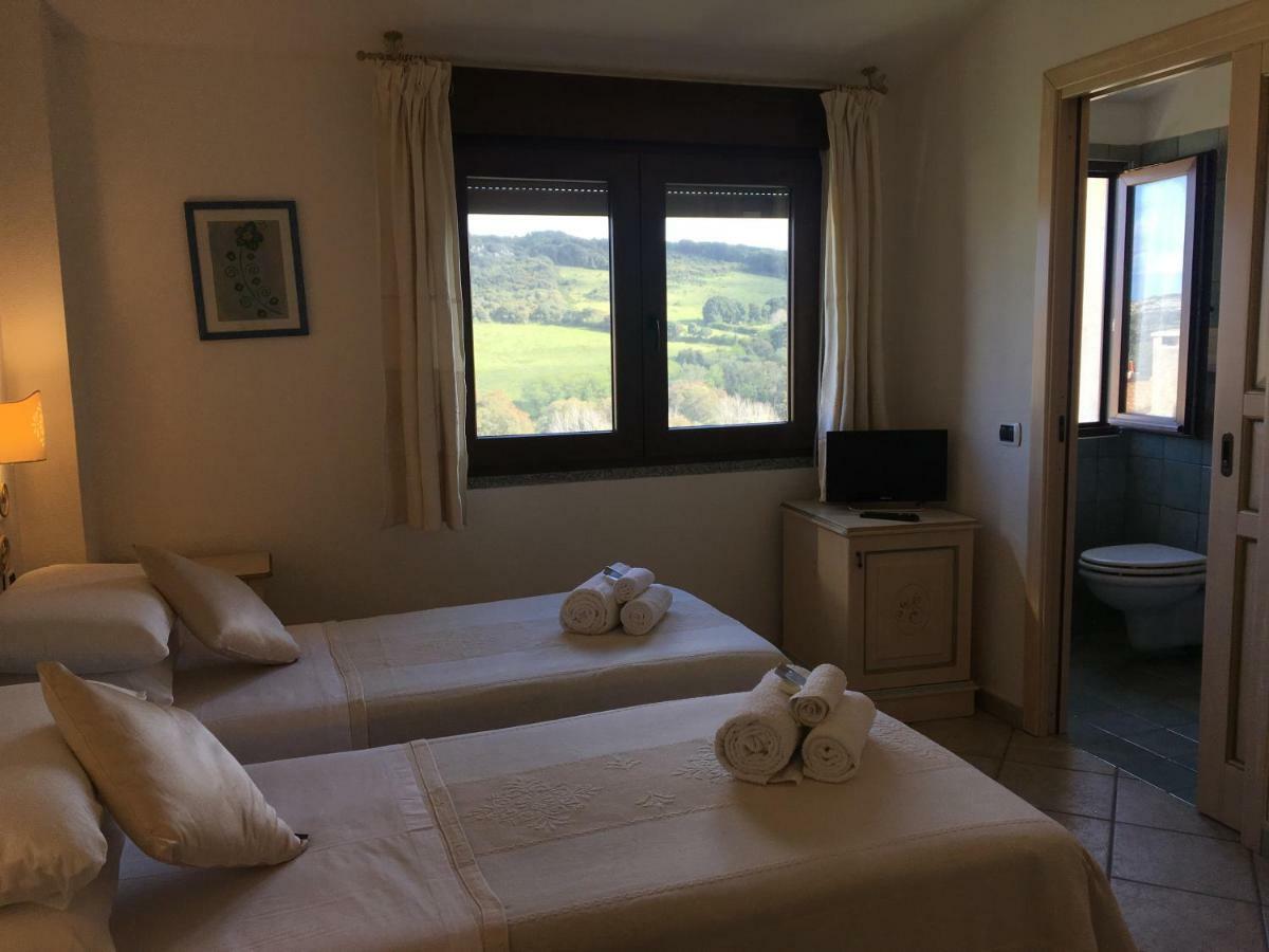 Hotel Sorgente Aglientu Eksteriør billede